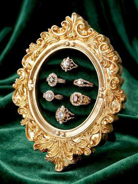 Vintage Ring Holder Oval Gold Frame Ring Display Baroque